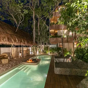 Zereno Club Access Tulum Pueblo